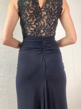Load image into Gallery viewer, Vintage Tadashi Shoji Y2K Lace,Jersey and Mesh Ruched High Slit Dress. 4/6