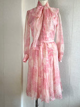 Load image into Gallery viewer, Vintage 1970s Silk Chiffon Pleated Pussy Bow Dress. S