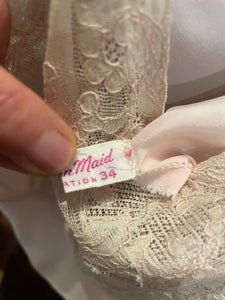 1940s Silk and Lace Blush Pink Slip. Size 34/S/M