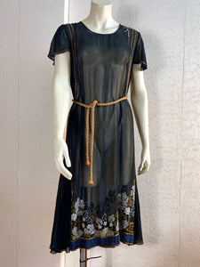 1920s Silk Chiffon Beaded Flapper Dress. S/M