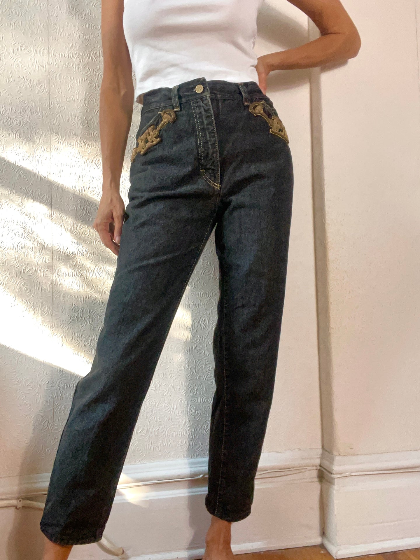 ESCADA Jeans Mid-Rise Gold Name Plate Back Pocket