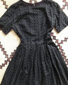 1950s Cotton Eyelet Dress. Size 2-4
