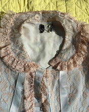 Load image into Gallery viewer, Vintage 1960&#39;s Lace Peignoir Robe. M