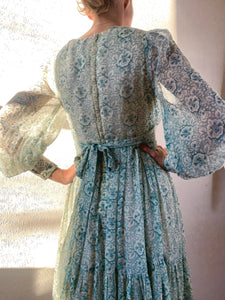 Vintage 1970s Gunne Sax Floral Prairie Dress. M